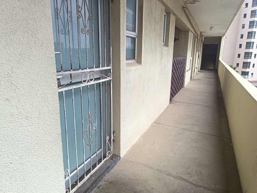 1 Bedroom Property for Sale in Quigney Eastern Cape